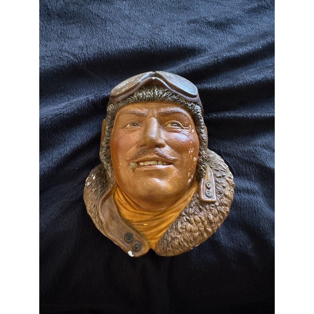 Vintage 1982 Legends Products 1917 WW1 R.F.C. Pilot Chalk Sculpture Bossons‎